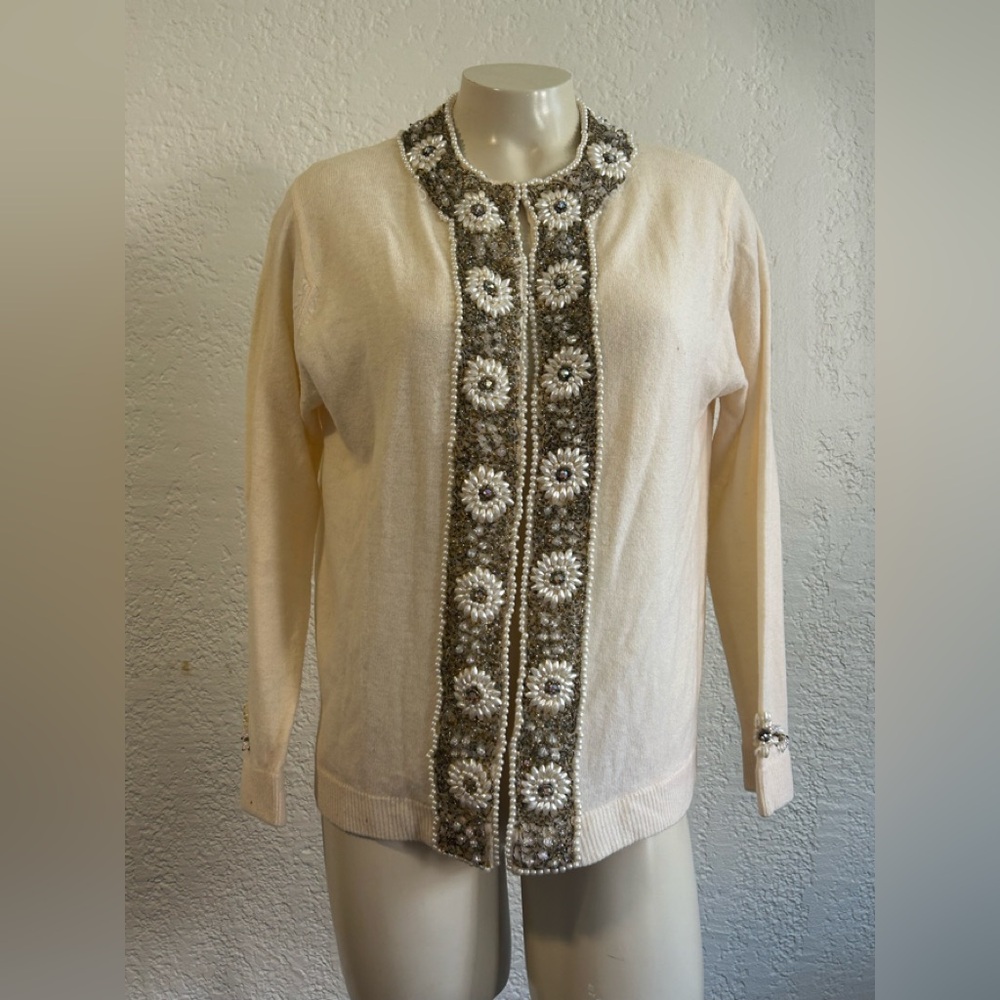 Vintage Elegant Cream Cardigan Gold floral Embellishments Sz 40 As is